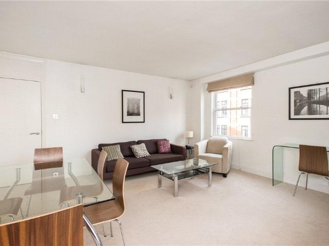 Flat for rent in Camden Town, East Marylebone