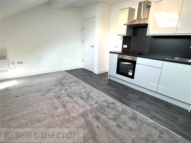 Flat for rent in Sowerby Bridge, Calderdale