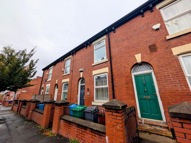 Flat for rent in Openshaw, Manchester