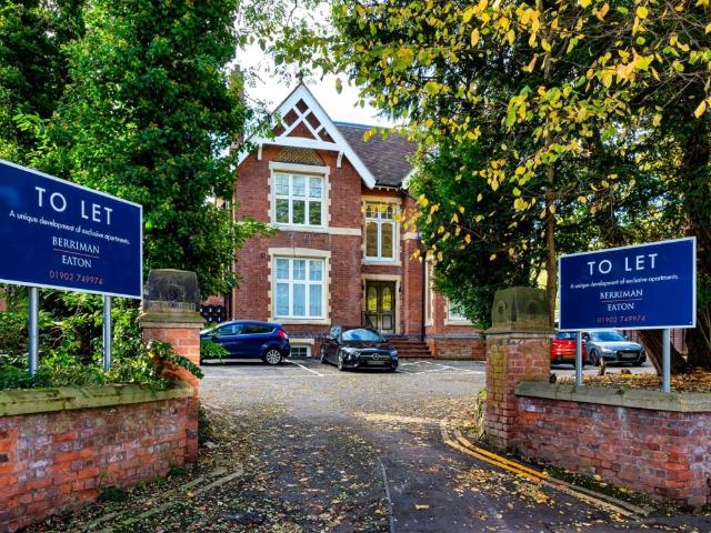 Flat for rent in Falcon Lodge, Wales