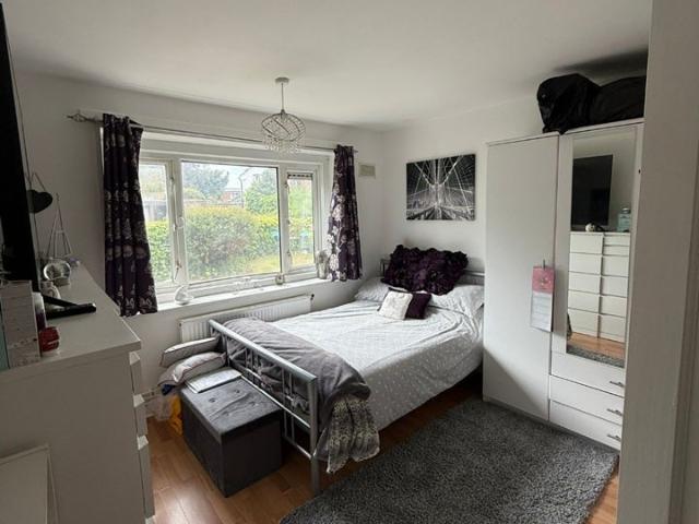 Flat for rent in East Sheen, Greater London
