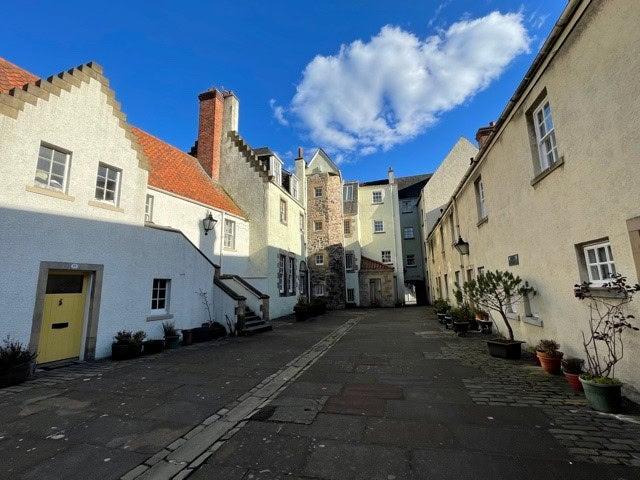 Flat for rent in Canongate, Old Town