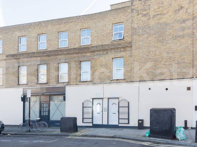 Flat for rent in Angel, Greater London