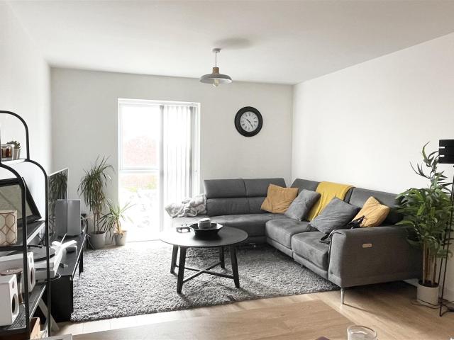 Flat for rent in Hyde Park, South Yorkshire