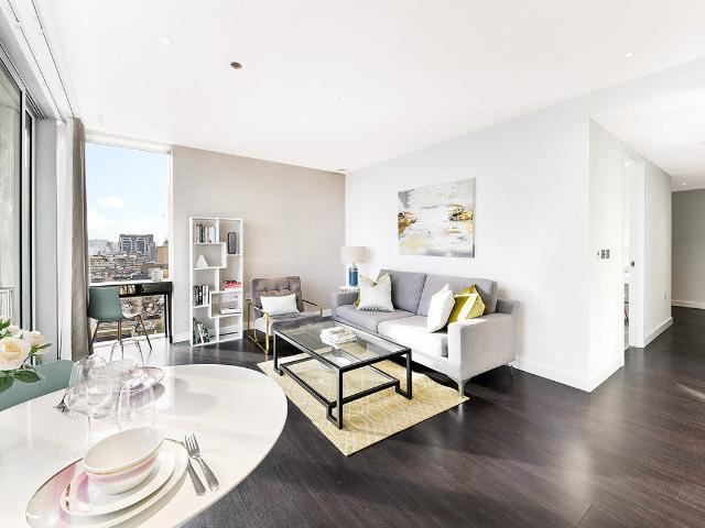Flat for rent in Aldgate, Lyons