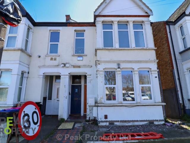 Flat for rent in Southend City Centre Neighbourhood, Alton Barnes