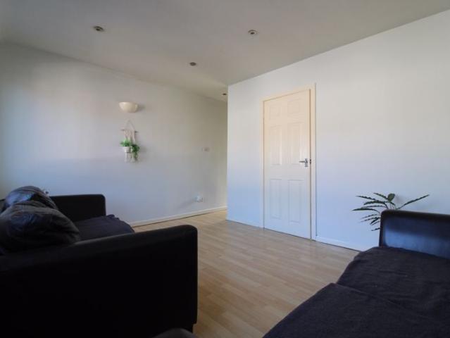 Flat for rent in Heaton Park, Bury