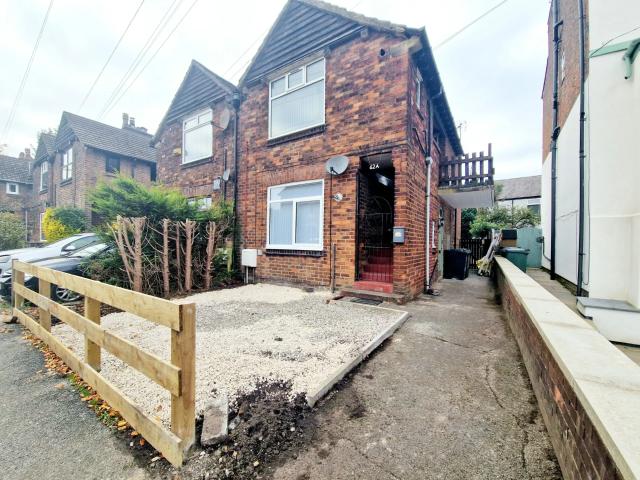 Flat for rent in Heaton Park, Bury