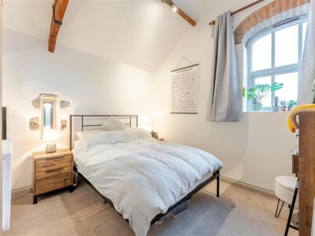 Flat for rent in West Hewish, Hewish