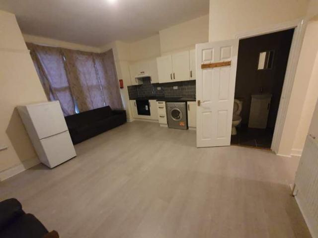 Flat for rent in Harringay, Greater London