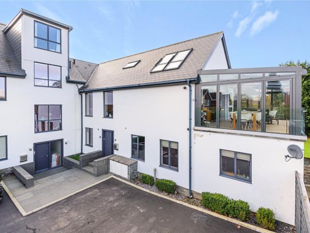Flat for rent in Slaid Hill, Harewood