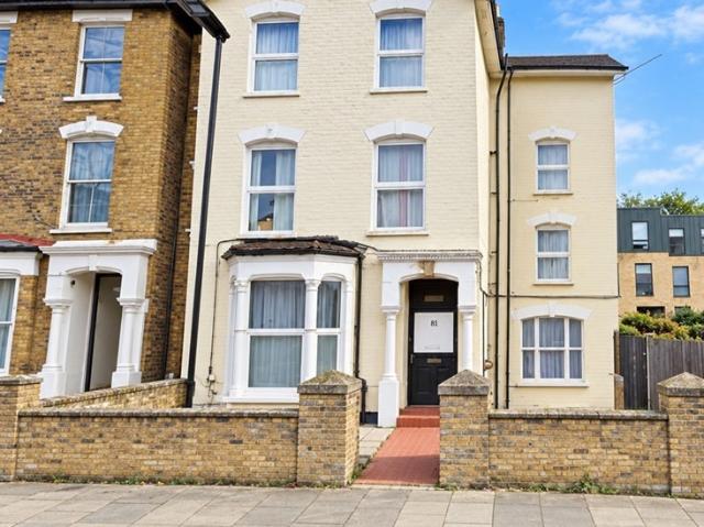 Flat for rent in Brownswood Park, Greater London