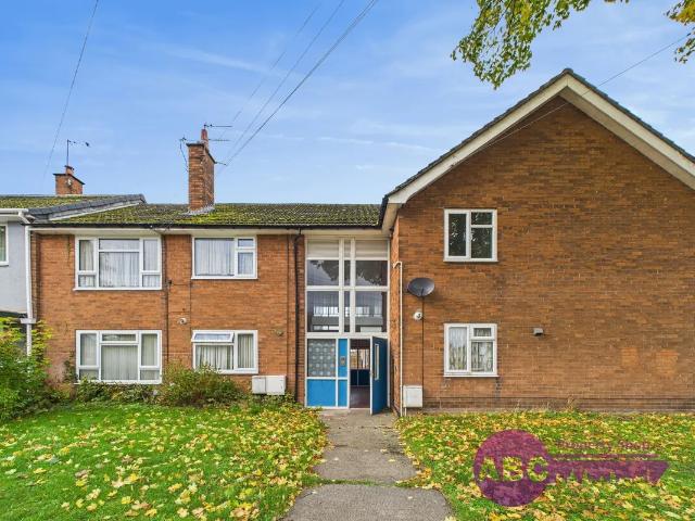 Flat for rent in Whitby, Rossmore