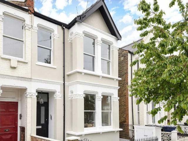 Apartment for rent in London Borough of Ealing, Greater London