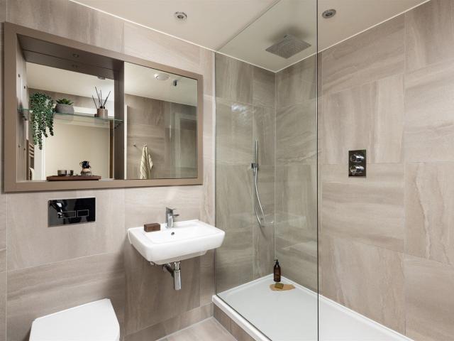Flat for rent in Calderstones