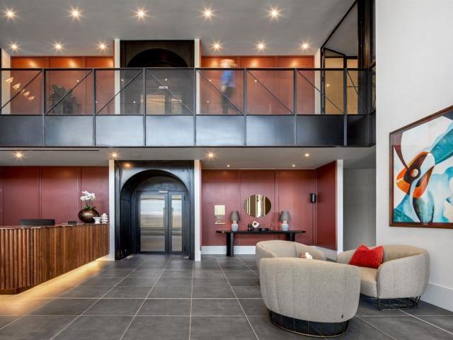 Flat for rent in Calderstones