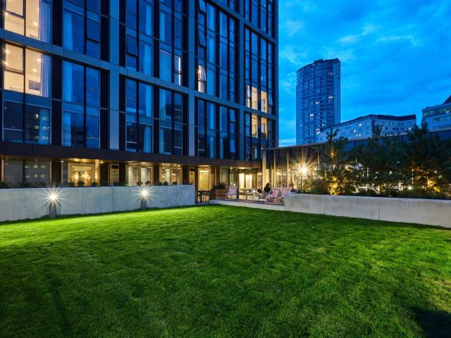 Flat for rent in Calderstones