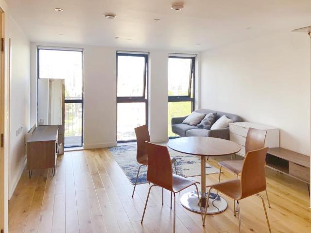 Flat for rent in Park Central, Birmingham