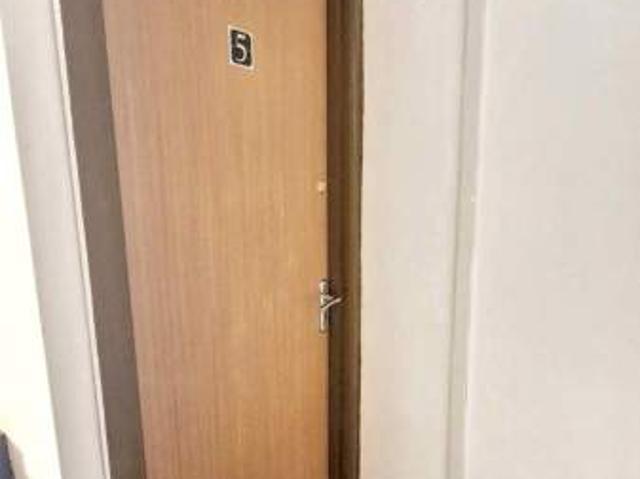 Flat for rent in Ystrad, Gelli