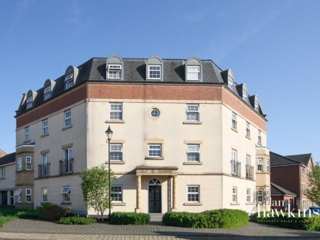 Flat for rent in Redhouse, Abbey Mead