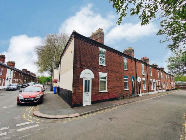 Flat for rent in New Catton, East Bank