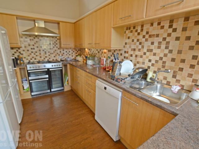 Flat for rent in Kinson, Bournemouth