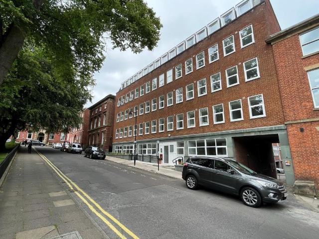 Flat for rent in Avenham, Higher Bartle