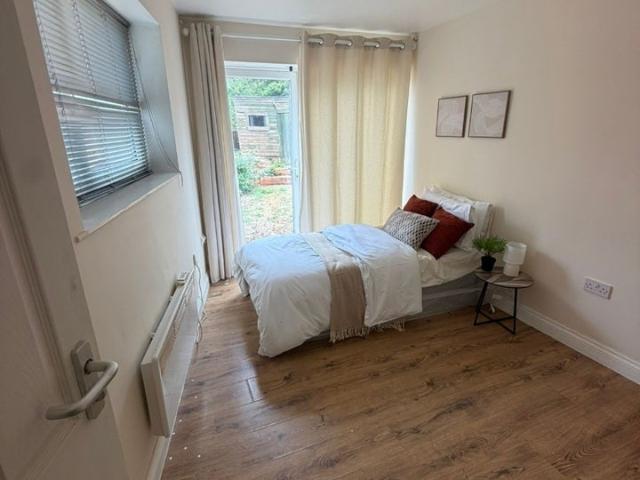 Flat for rent in London Borough of Croydon, Greater London