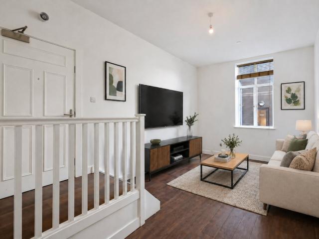 Flat for rent in Pinders Heath, West Yorkshire