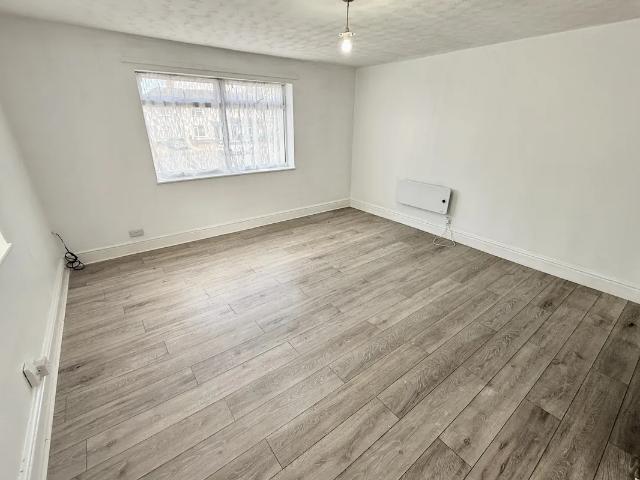 Flat for rent in Kettering