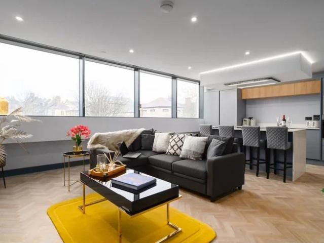 Flat for rent in Penarth Marina, Penarth