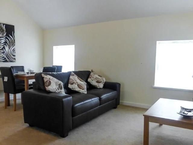 Flat for rent in Falcon Lodge, Wales