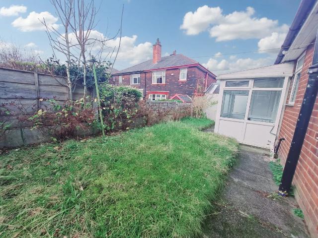 Flat for rent in Chapel Field, Bury
