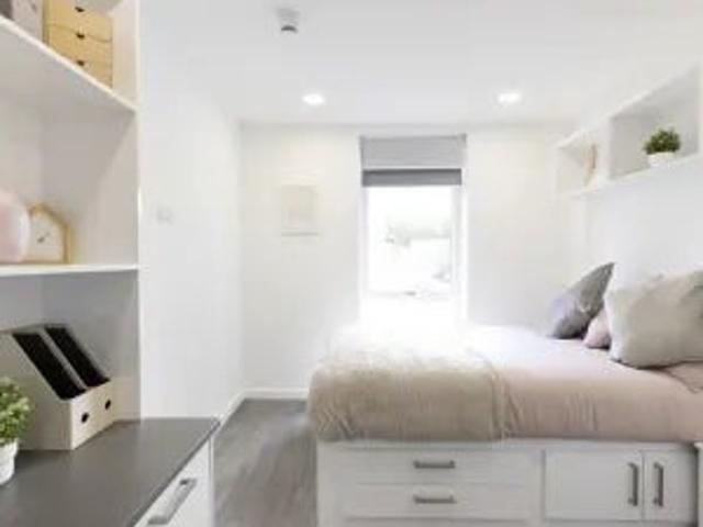 Flat for rent in Winnall, Hampshire