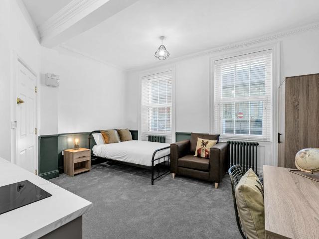 Flat for rent in Warrington