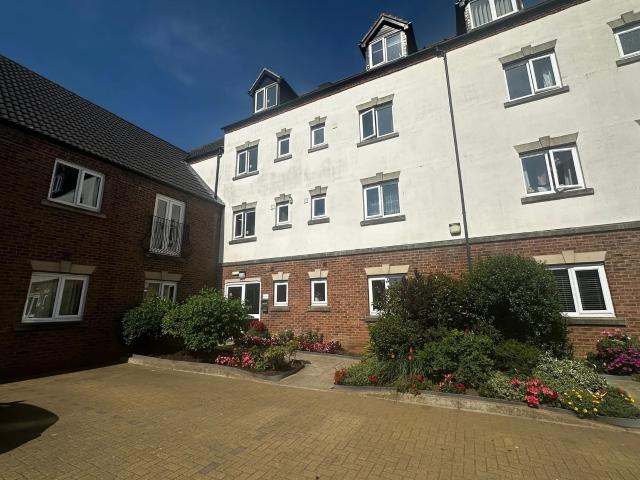 Flat for rent in South Lynn, Brookville