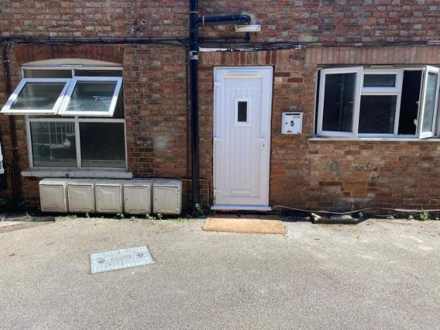 Flat for rent in Bedford