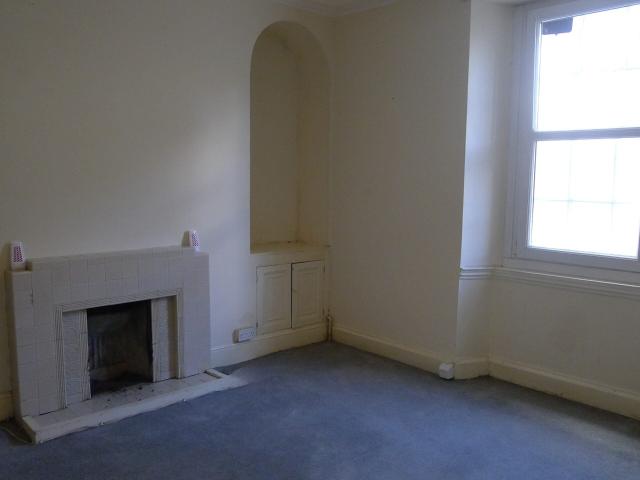 Room for rent in Highweek, Bridford