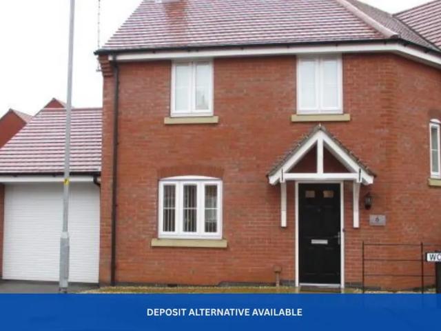 Flat for rent in Desborough