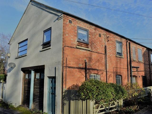 Flat for rent in Waddesdon, Buckinghamshire