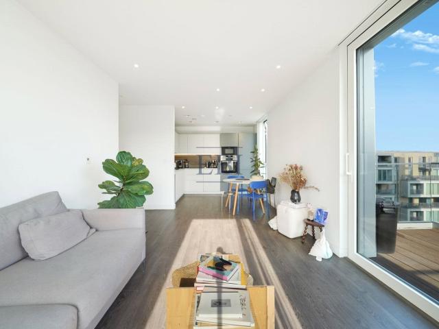 Flat for rent in Woodberry Down, Greater London