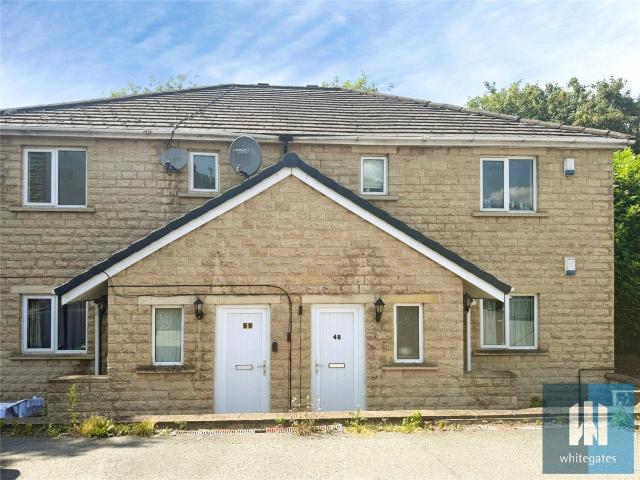 Flat for rent in Armitage Bridge, West Yorkshire