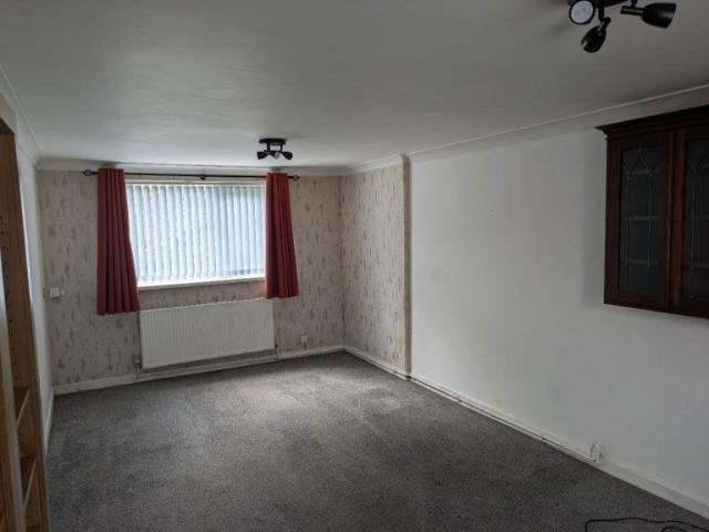 Flat for rent in Gowerton