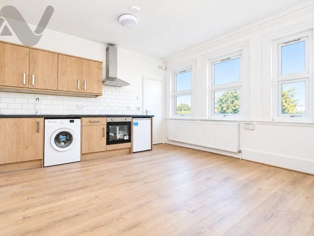 Flat for rent in Harringay, Greater London