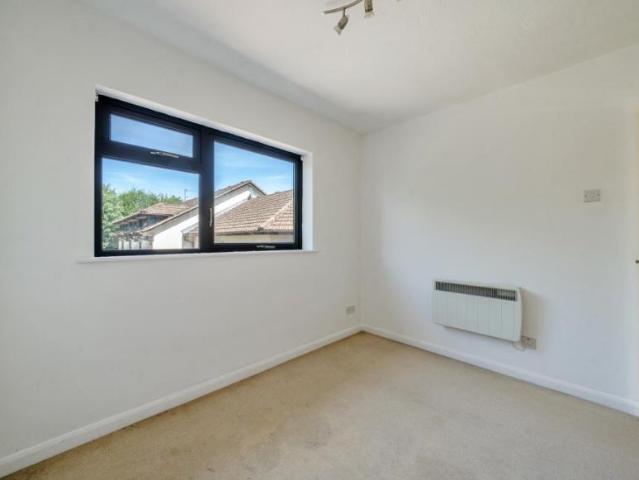 Flat for rent in Woodley