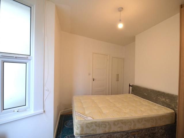 Flat for rent in Ashford, Spelthorne