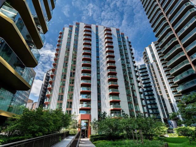 Flat for rent in Callis Yard, Greater London