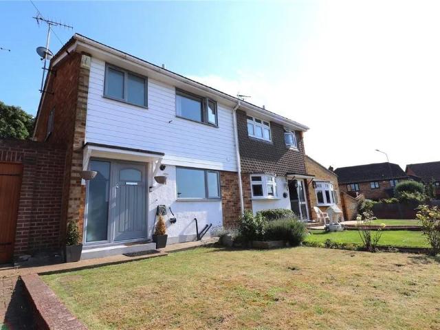 Flat for rent in Greenhithe, Dartford