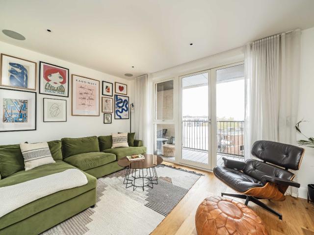 Flat for rent in North Kensington, Greater London