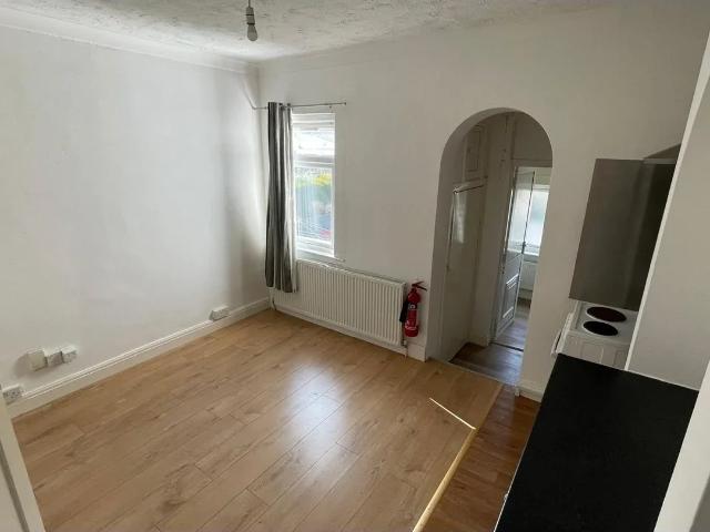 Flat for rent in Worplesdon, Westborough